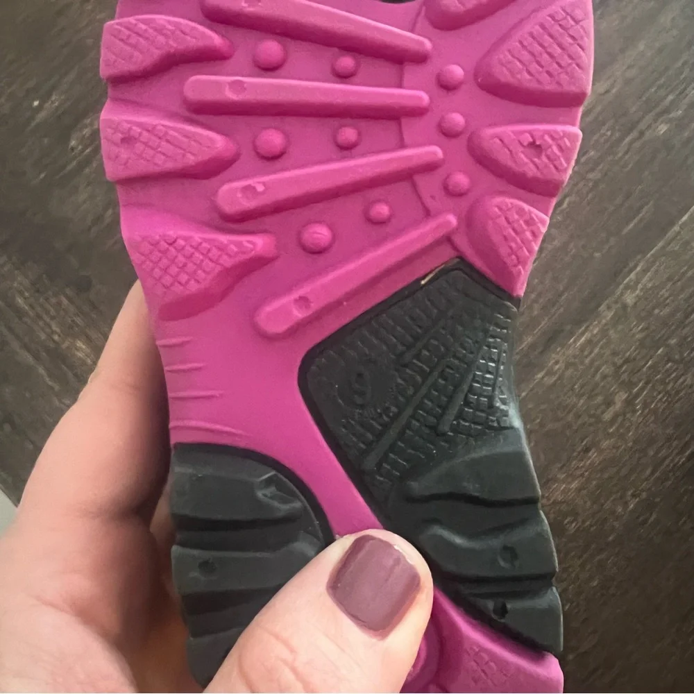 Kamik Pink Black Snow Boots size 9 toddler - Picture 4 of 6
